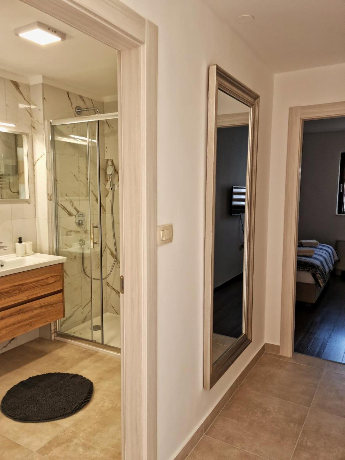 Apartmani Nika 1 Rijeka Eksteriør bilde