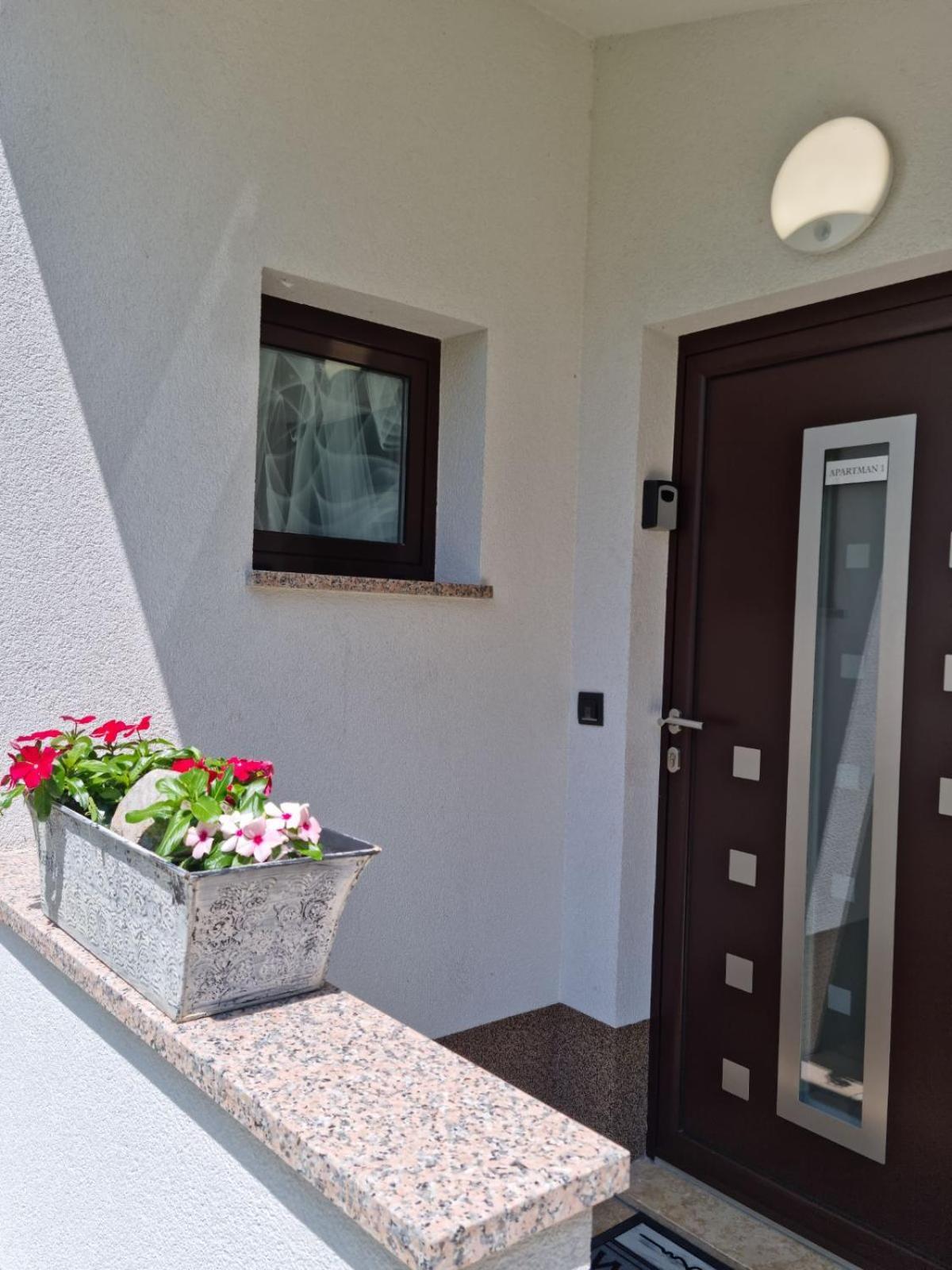 Apartmani Nika 1 Rijeka Eksteriør bilde